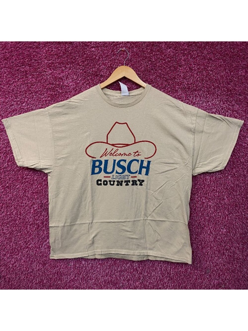 Welcome to Busch Light Country Cowboy Hat Beige T-Shirt Large
